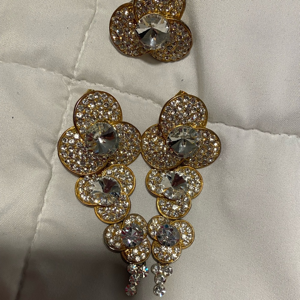 Earrings and ring set